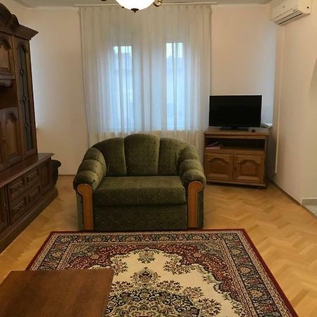 Gábor Pál 1 Apartman 2 szoba Dunafoldvar Kültér fotó